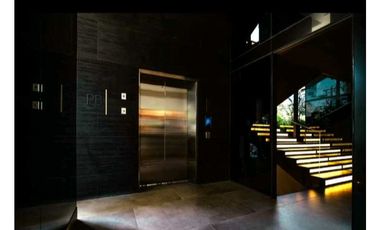 LOCAL EXCLUSIVO EN EDIFICIO NUOVO ARMANI 127M2 DE LUJO