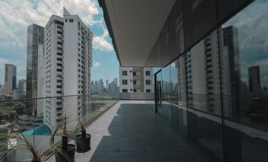 LOCAL EXCLUSIVO EN EDIFICIO NUOVO ARMANI 127M2 DE LUJO
