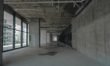 LOCAL EXCLUSIVO EN EDIFICIO NUOVO ARMANI 127M2 DE LUJO