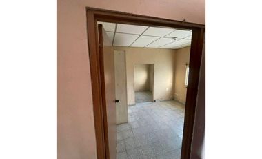 SE VENDE DOS CENTRICAS CASAS EN CHITRE