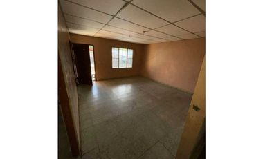 SE VENDE DOS CENTRICAS CASAS EN CHITRE