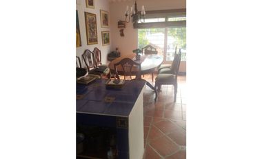 VENTA FINCA ANOLAIMA AMOBLADA