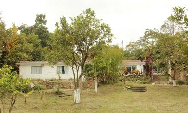 VENTA FINCA ANOLAIMA AMOBLADA