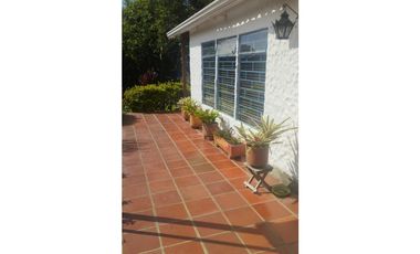 VENTA FINCA ANOLAIMA AMOBLADA