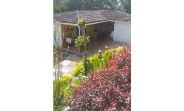 VENTA FINCA ANOLAIMA AMOBLADA