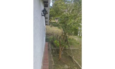 VENTA FINCA ANOLAIMA AMOBLADA