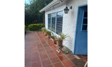 VENTA FINCA ANOLAIMA AMOBLADA