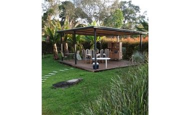 Casa en Arriendo Amoblada en Medellín Alto de Palmas