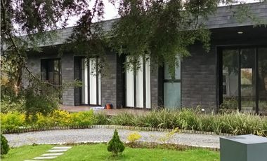 Casa en Arriendo Amoblada en Medellín Alto de Palmas