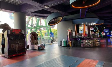 ALQUILER LOCAL Y TERRAZA EN COSMOCENTRO CONTIGUO PLAZOLETA DE COMIDAS