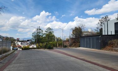 Terreno en Venta Bosque Monarca Avenida principal