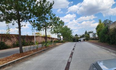 Terreno en Venta Bosque Monarca Avenida principal