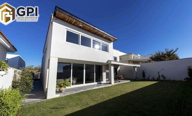 CASA EN VENTA DE 5 RECÁMARAS RESIDENCIAL EL MOLINO LEÓN GTO