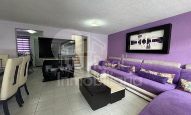 Casa de 3 niveles en Lomas de Guadalupe