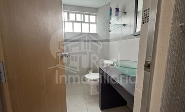 Casa de 3 niveles en Lomas de Guadalupe