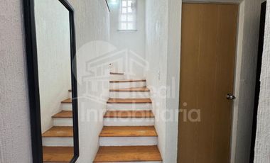 Casa de 3 niveles en Lomas de Guadalupe