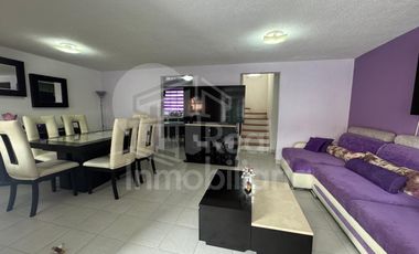 Casa de 3 niveles en Lomas de Guadalupe