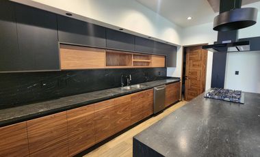 Casa en  Venta en Club de Golf Altozano con Casa Club