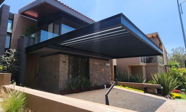 Casa en  Venta en Club de Golf Altozano con Casa Club