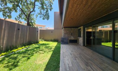 Casa en  Venta en Club de Golf Altozano con Casa Club