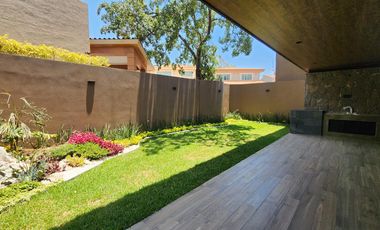 Casa en  Venta en Club de Golf Altozano con Casa Club
