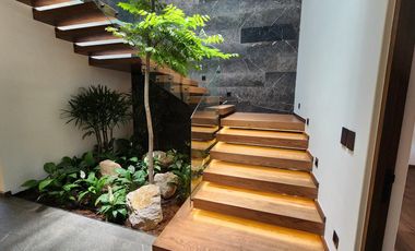 Casa en  Venta en Club de Golf Altozano con Casa Club