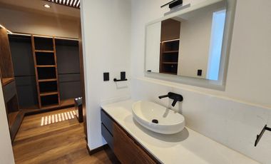 Casa en  Venta en Club de Golf Altozano con Casa Club