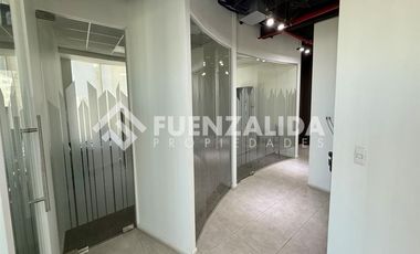 Oficina en Venta en Av. El bosque con Av. Tobalaba