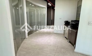 Oficina en Venta en Av. El bosque con Av. Tobalaba