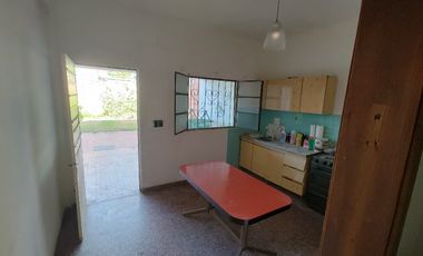 Casa para 2 Familias en venta en Monte Chingolo