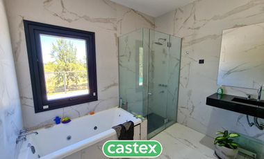 Casa en venta en Canning, Terralagos