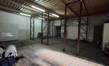 Depósito en  Lomas de Zamora este