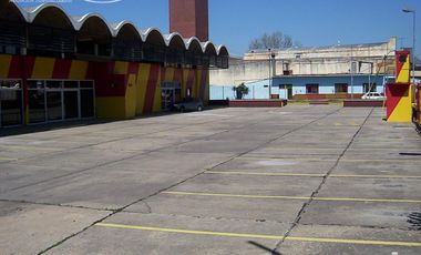 Nave Industrial - Jose Leon Suarez