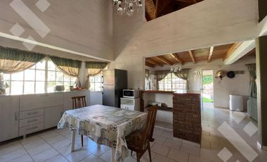 Venta casa  - Villa Mari Menuco, Neuquén Cap.