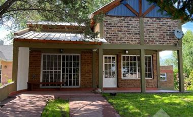 Venta casa  - Villa Mari Menuco, Neuquén Cap.
