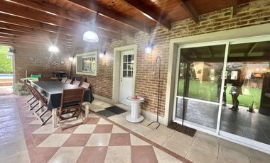 Casa en alquiler temporario  Barrio Parque Pero