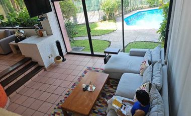 Residencia Palomas con vista al club de Golf y bahia El Palmar Ixtapa