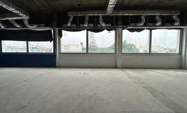 Alquiler oficina en Saavedra 2do piso (750 m2)