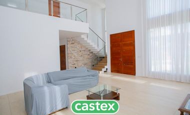 Casa en venta en barrio Terralagos, Canning