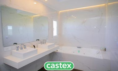 Casa en venta en barrio Terralagos, Canning