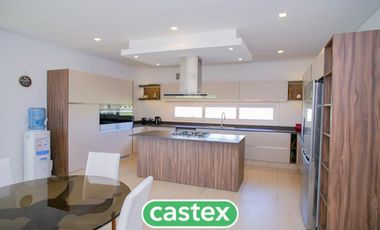 Casa en venta en barrio Terralagos, Canning