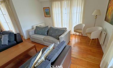 Alquiler 24 meses - de Importante Chalet de Estilo - En Barrio Los Troncos