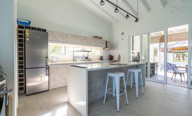 Casa en venta en barrio cerrado La Herradura