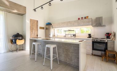 Casa en venta en barrio cerrado La Herradura