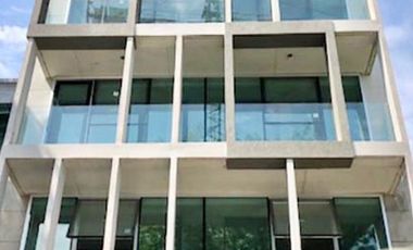 Muy linda oficina en VENTA en Palermo Hollywood con BALCON