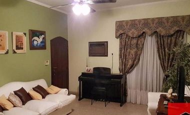 SE VENDE HERMOSA CASA