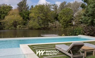 Casa en  Abril Club de campo