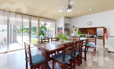 VENTA CASA DE 3 DORMITORIOS EN MIRALAGOS