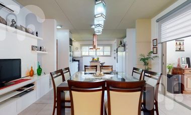 VENTA CASA DE 3 DORMITORIOS EN MIRALAGOS
