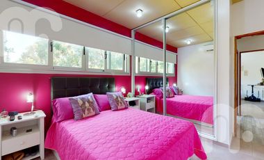 VENTA CASA DE 3 DORMITORIOS EN MIRALAGOS